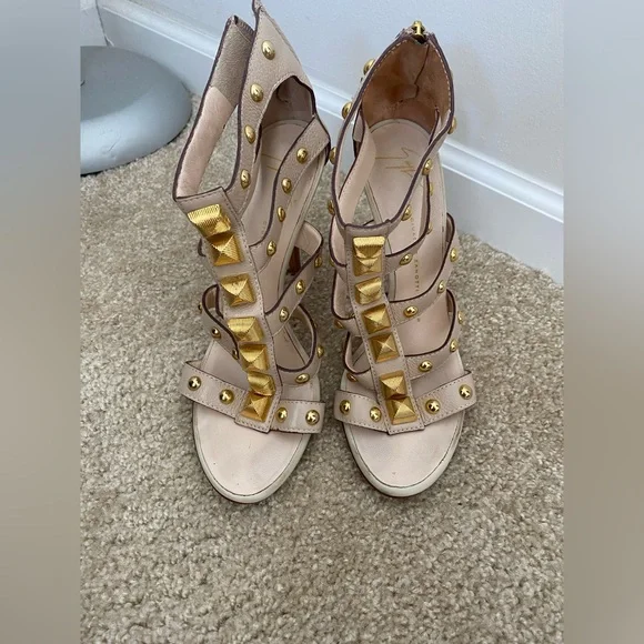 Giuseppe Zanotti Gold Studded Gladiator Heel Nude Size 39 - Picture 3 of 9